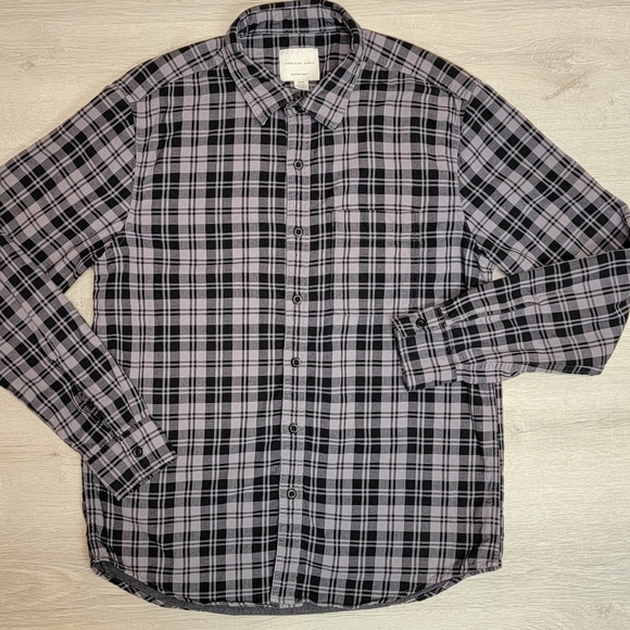 American Eagle medium mens mega soft blue and gray plaid long sleeve but… - Picture 1 of 8